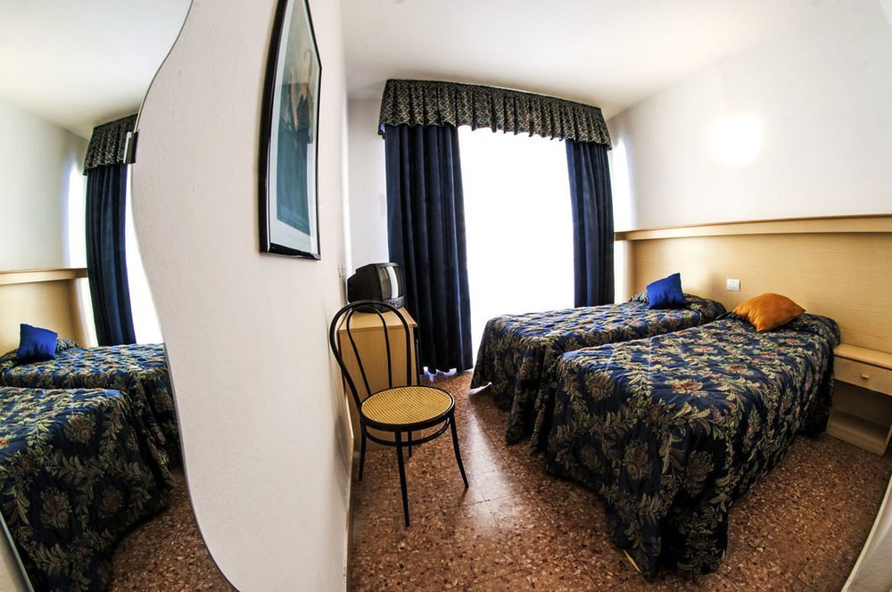 Hotel Primo Riva del Garda Luaran gambar